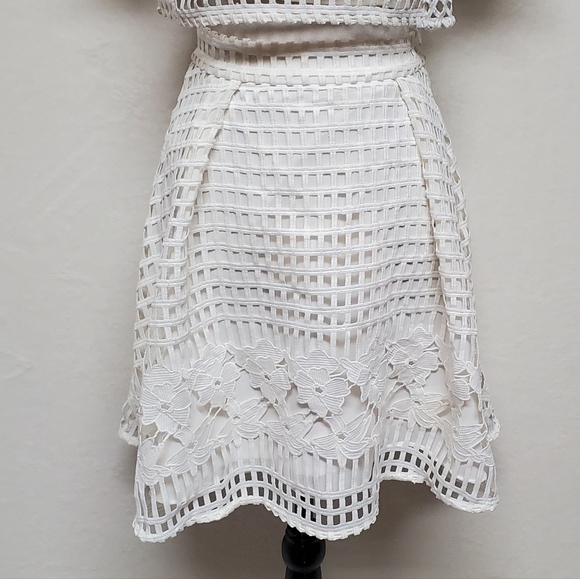 Minuet White Eyelet Lace Short Sleeve Crop Top High Rise Skater Skirt Set Small - Picture 6 of 14